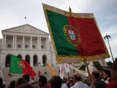 Τον Ιούνιο του 2014 ολοκληρώνεται το σχέδιο βοήθειας της Πορτογαλίας