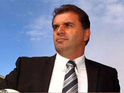 Ο Ποστέκογλου στηρίζει τους ομοφυλόφιλους ποδοσφαιριστές