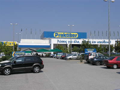 Ανατίναξαν τρία ΑΤΜ στο Praktiker της Αθηνών – Κορίνθου