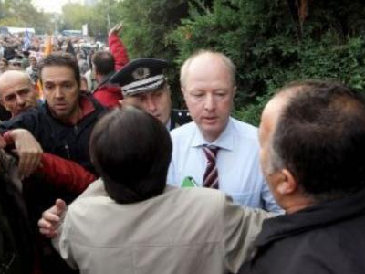 Τώρα: Ένταση έξω από το Δικαστικό Μέγαρο Θεσσαλονίκης