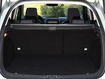 Ένα πορτ-μπαγκάζ προεκλογικά φυλλάδια