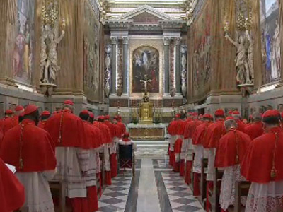 Πρωινή προσευχή πριν από τη δεύτερη μέρα για τη διαδικασία εκλογής νέου Πάπα