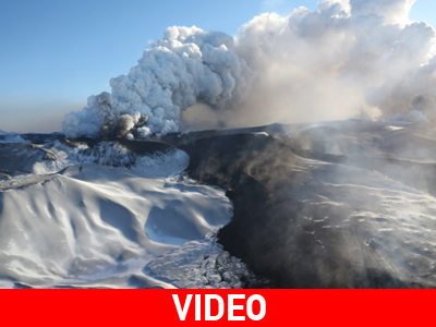 Ρωσία: Εντυπωσιακές εικόνες από έκρηξη ηφαιστείου Ρωσία: Εντυπωσιακές εικόνες από έκρηξη ηφαιστείου