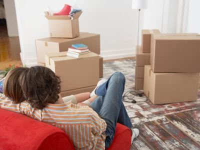 Η συγκατοίκηση μας φέρνει πιο κοντά;