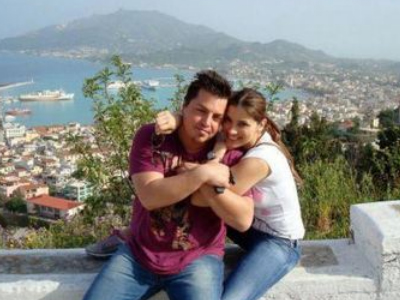 Πρόβα νυφικού για την Δήμητρα