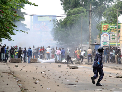 Εκατοντάδες τραυματίες και συλληφθέντες σε διαδήλωση στο Τόγκο