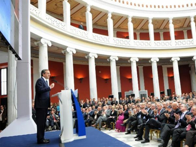 «Στόχος μας η νέα μεταπολίτευση»