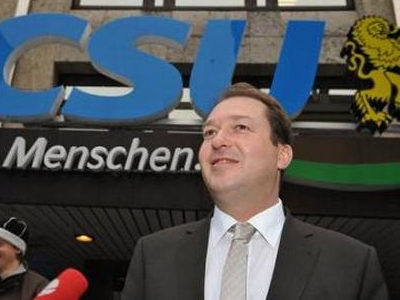 «Η Ελλάδα παραμένει ο μεγαλύτερος κίνδυνος για το ευρώ»‏