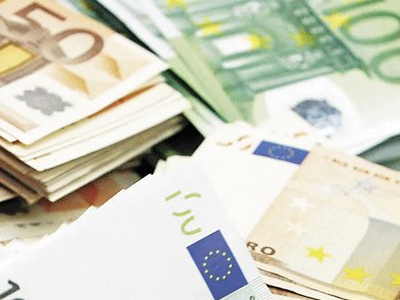 Πλεόνασμα στο ισοζύγιο τρεχουσών συναλλαγών το 8μηνο