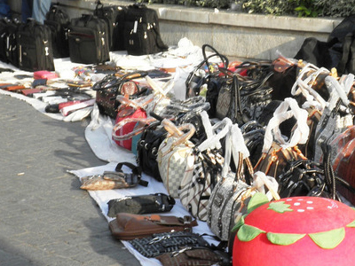 «Μπλόκο» στο παραεμπόριο