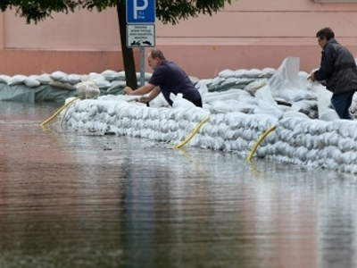 Υποχώρησε φράγμα στον Έλβα