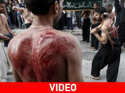 Σιίτες αυτομαστιγώνονται στον Πειραιά