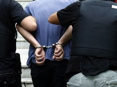 Τον συνέλαβαν για μεταφορά παράνομων μεταναστών