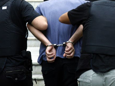 Τον συνέλαβαν για ληστεία εις βάρος ηλικιωμένης