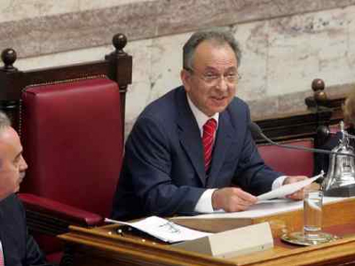 Εκτός εκλογών και ο Δημήτρης Σιούφας