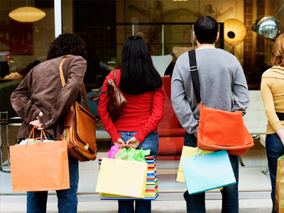 Από τις 09.00 ανοιχτά τα καταστήματα