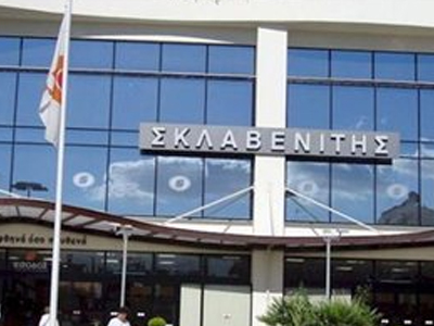 Διέρρηξαν σούπερ μάρκετ στο Παλαιό Φάληρο