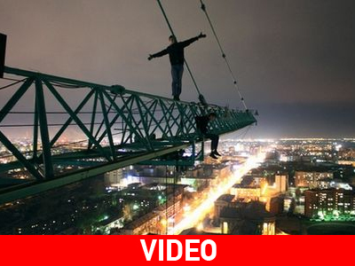Skywalking κι ο κόσμος… στα πόδια τους!