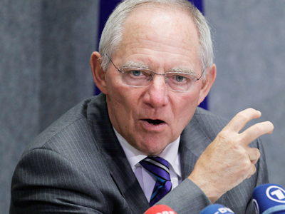 Σόιμπλε: Οι Έλληνες θα αποφασίσουν αν θέλουν να μείνουν στο ευρώ