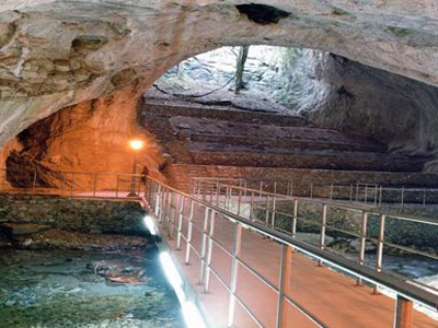 Ιωάννινα: Άνδρας σκότωσε υπάλληλο στο Σπήλαιο Περάματος και αυτοκτόνησε