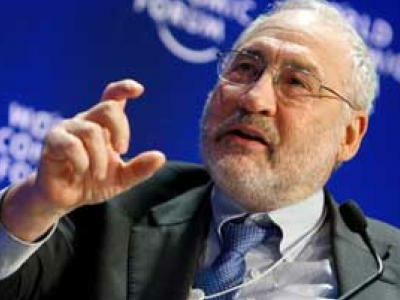 Βόμβα Στίγκλιτς: Το ισπανικό σχέδιο διάσωσης θα αποτύχει