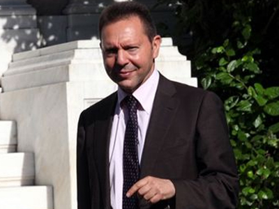 Επαφές Στουρνάρα με την Τρόικα