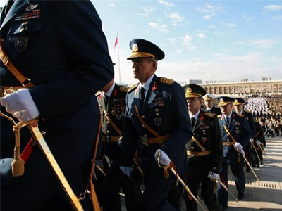 Τουρκία: Σύλληψη κορυφαίου απόστρατου στρατηγού για το πραξικόπημα του ‘97