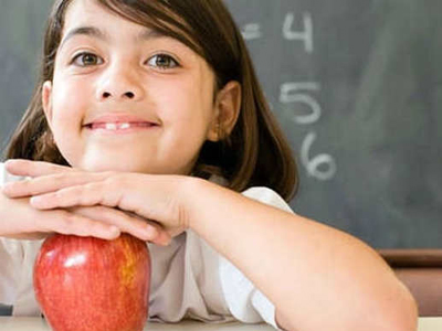 Από τον Φεβρουάριο η δωρεάν παροχή γάλακτος και φρούτων στα σχολεία Από τον Φεβρουάριο η δωρεάν παροχή γάλακτος και φρούτων στα σχολεία