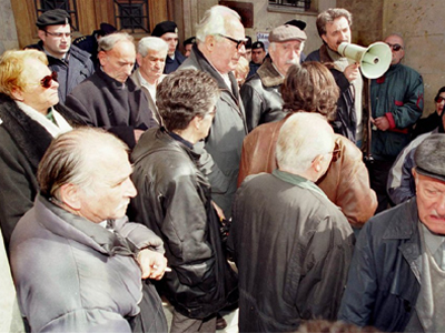 Χωρίς σύνταξη έμειναν 48.000 συνταξιούχοι!