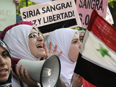 Πίσω στη «βάση» και ο Ισπανός πρέσβης στη Συρία