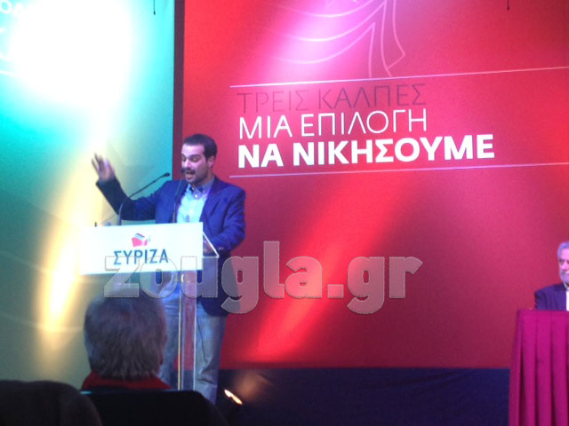 O Γαβριήλ Σακελλαρίδης στο βήμα του Ακροπόλ