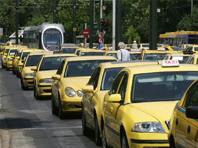 Τι αλλάζει στο καθεστώς των ταξί