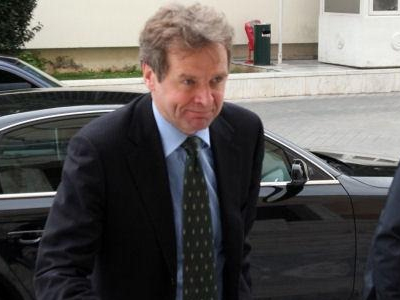 Π. Τόμσεν: «Η φοροδιαφυγή θα φέρει νέες περικοπές»