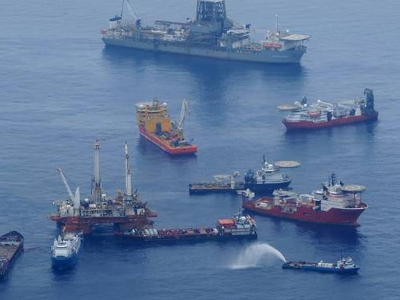 Επιτυχής η επιχείρηση «top kill»