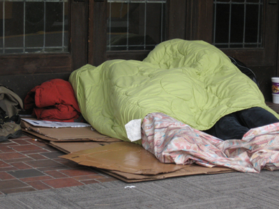Το καταφύγιο των αστέγων από τους «Γιατρούς του Κόσμου»