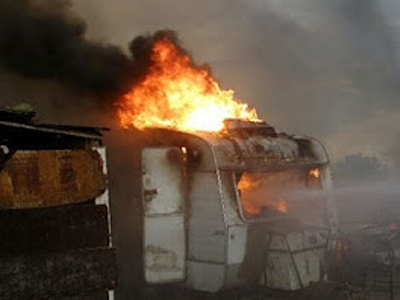 Απανθρακώθηκε άνδρας σε τροχόσπιτο