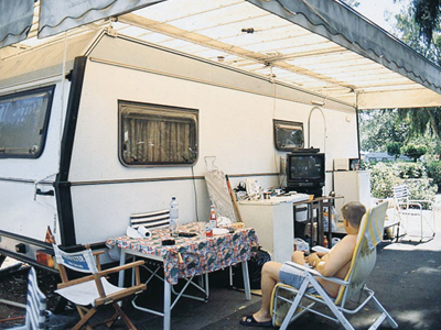 Τουρίστας ο Καρατζαφέρης