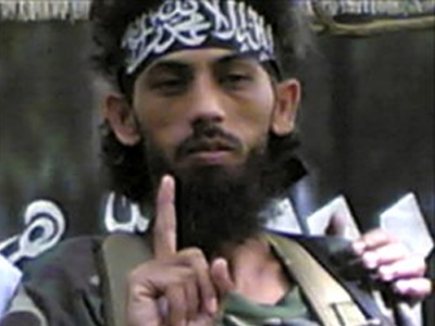 Αρνείται ότι συναντήθηκε με τον Μπιν Λάντεν