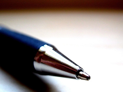 Την ανάγκασαν να απαρνηθεί τον νεκρό σύζυγο