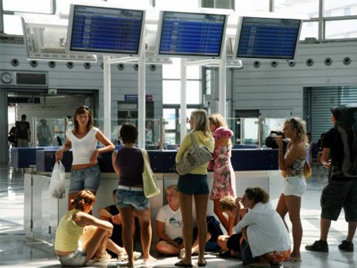 Iταλικός κολοσσός μάς «πετάει» πίσω στη δραχμή!