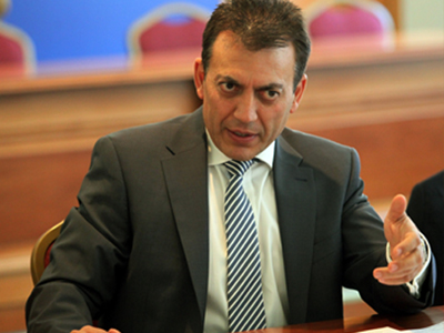 Σε εξέλιξη σύσκεψη στο Υπ. Εργασίας για τις ληξιπρόθεσμες οφειλές