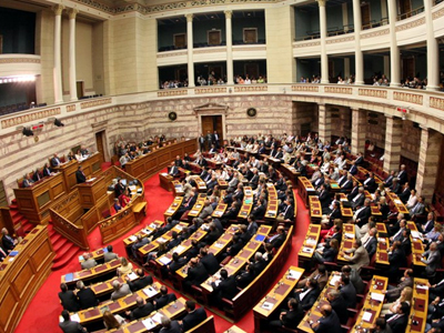 Οπισθοχώρησε η κυβέρνηση για τα δάνεια