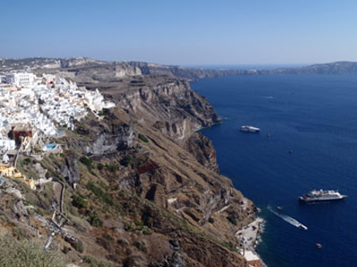 Βλάβη πλοίου στη Σαντορίνη