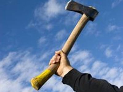 Χτύπησαν τον διαιτητή τους με τσεκούρι!