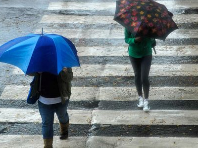 Συννεφιασμένη και βροχερή Κυριακή