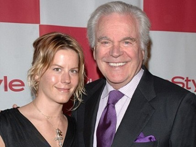 Χειροπέδες στην κόρη της Νάταλι Γουντ