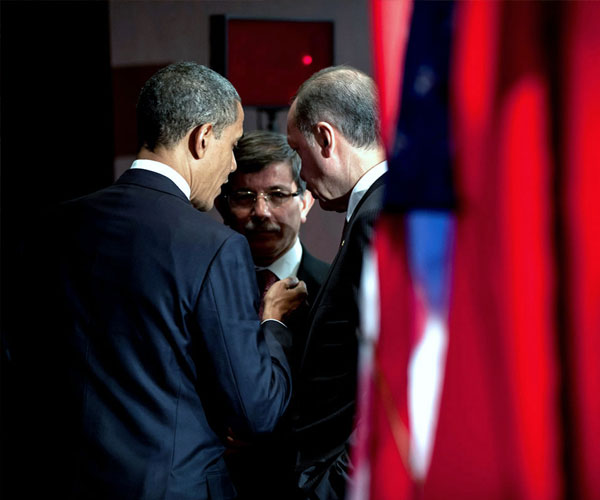 Τετ α τετ Νταβούτογλου – Ομπαμα για Ιράκ και Συρία