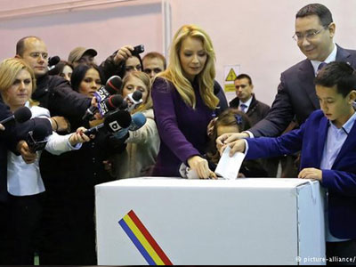 Ρουμανία: Οριακή η μάχη για την προεδρία σύμφωνα με τα exit polls