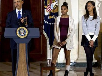Ταραχή στο Λευκό Οίκο από τις μίνι φούστες της Σάσα και της Μαλία