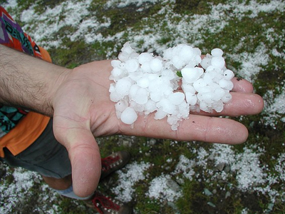 Σοβαρές καταστροφές από τη χαλαζόπτωση
